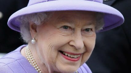 الملكة اليزابيث غادرت القصر خوفا من فيروس الاكليل! تم عرضها لأول مرة بعد 72 يومًا