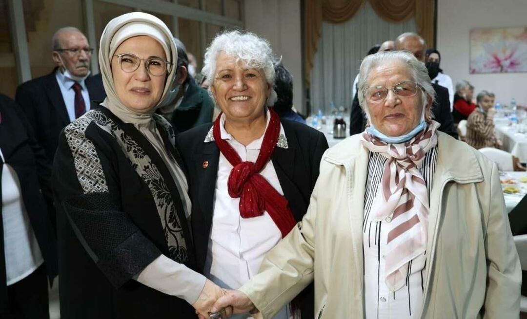أمينة أردوغان تحتفل باليوم العالمي للمسنين!