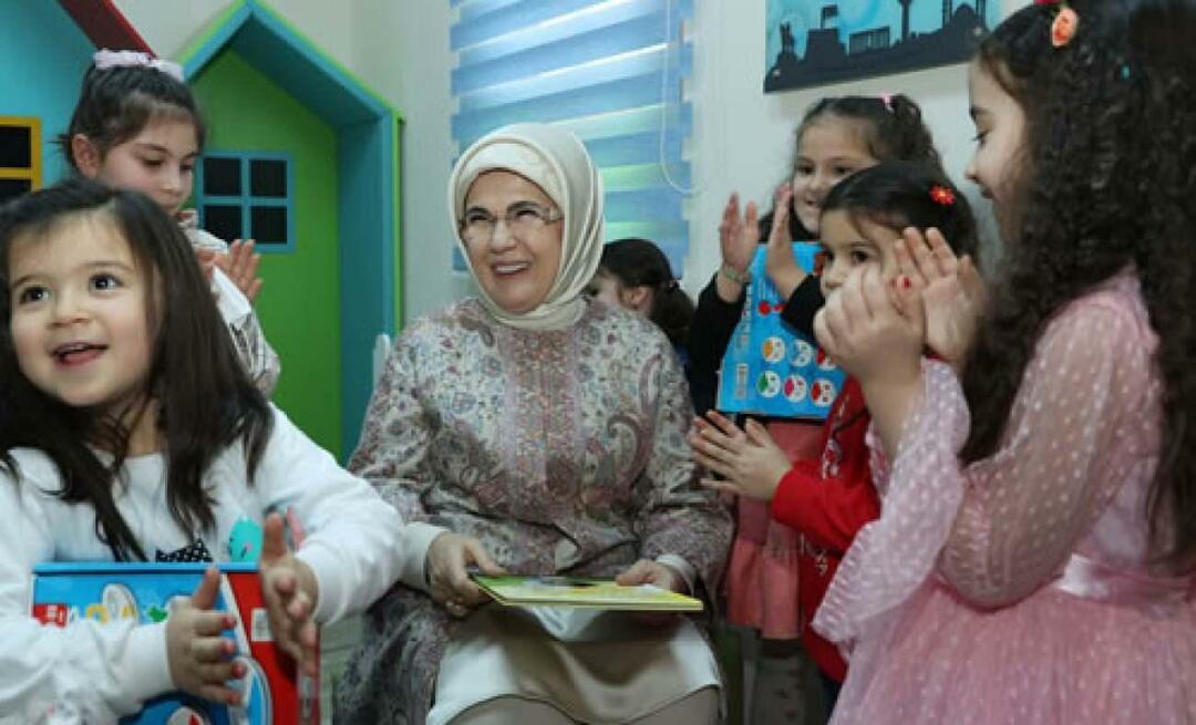 أمينة أردوغان: هيا البنات إلى المدرسة!