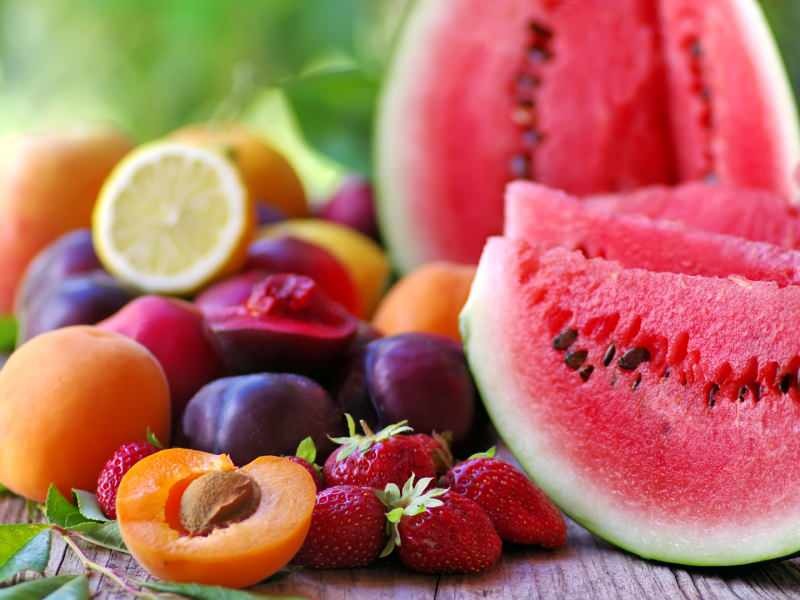 استهلاك الفاكهة في النظام الغذائي! هل تناول الفاكهة في وقت متأخر يزيد الوزن؟