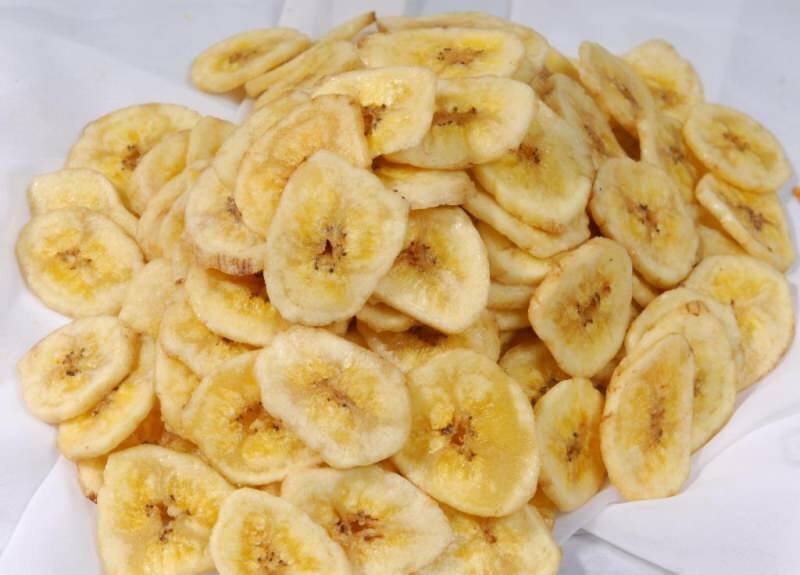 كيف تصنع شرائح الموز المخبوزة؟ وصفة شرائح الموز المخبوزة بالمنزل