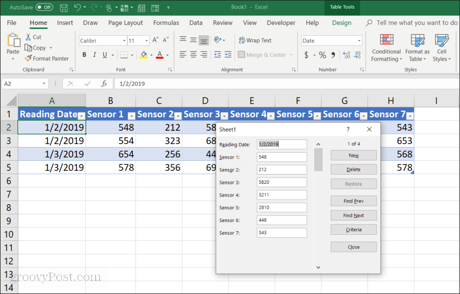 نموذج إدخال البيانات في Excel