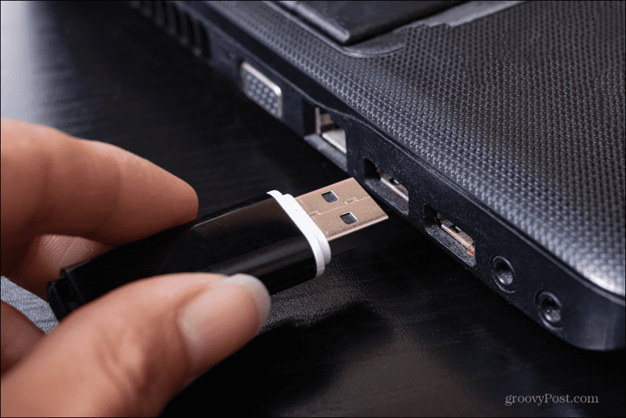USB قابل للتشغيل لينكس توزيعة