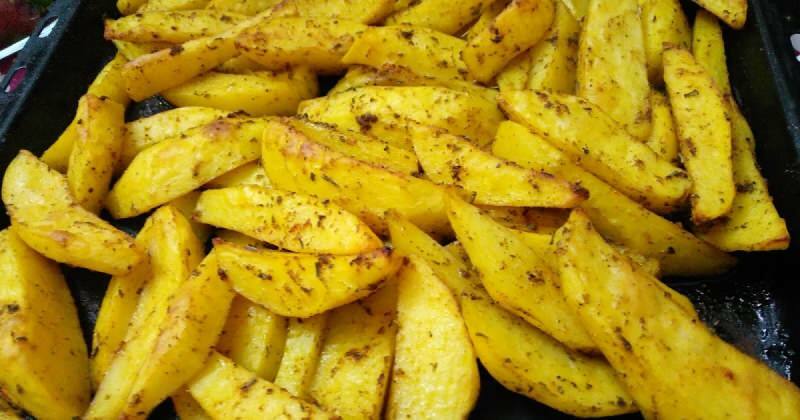كيف تصنع أصح البطاطس المقلية المخبوزة؟ وصفة البطاطس المقلية بالزبادي