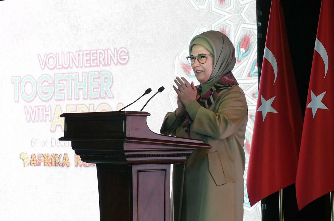 ألقت أمينة أردوغان كلمة في برنامج جمعية البيت الإفريقي