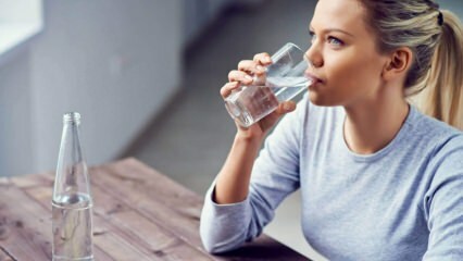 هل من الضار شرب الكثير من الماء؟