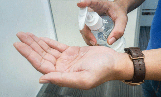 كيفية استخدام مطهرات اليد