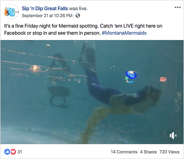 هذه لقطة شاشة لفيديو مباشر لعرض حورية البحر في صالة Sip ‘n Dip. يقول جاي باير إن عرض حورية البحر هو مثال على محفز الحديث.