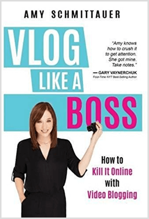 كتبت آمي لاندينو كتاب Vlog Like a Boss تحت اسم Amy Schmittauer. يُظهر الغلاف صورة إيمي من الخصر إلى أعلى وهي تحمل كاميرا فيديو. يظهر العنوان على خلفية زرقاء فاتحة بأحرف بيضاء وفوشية. شعار الكتاب هو كيفية قتله عبر الإنترنت باستخدام تدوين الفيديو.