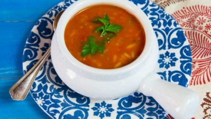 وصفة حساء الأرز بالطماطم اللذيذة