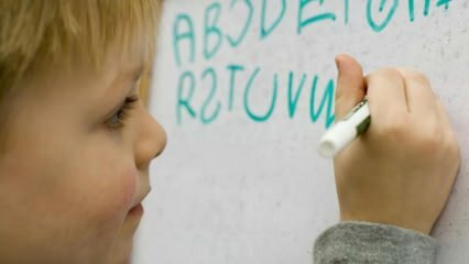 كيفية تعليم الأبجدية للأطفال؟
