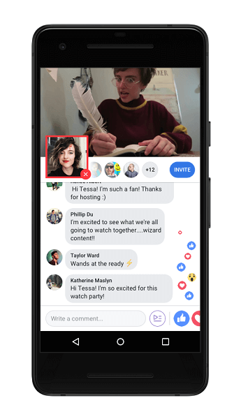 يقوم Facebook أيضًا بطرح Live Commentating ، والذي يسمح لمضيف Watch Party بالانتقال مباشرة إلى Watch Party ، صورة داخل صورة ، لمشاركة التعليقات أثناء تشغيل مقاطع الفيديو.