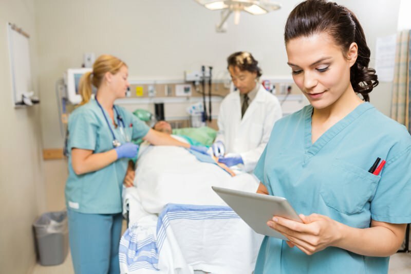 ما هو قسم التمريض؟ ما هي الوظيفة التي يؤديها خريج ممرضة وما هي فرص العمل؟