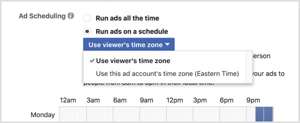 اختر خيار استخدام المنطقة الزمنية للعارض لحملتك على Facebook.