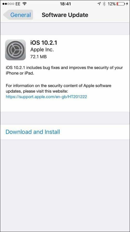 Apple iOS 10.2.1 - هل يجب عليك الترقية وما الذي يتضمنه؟