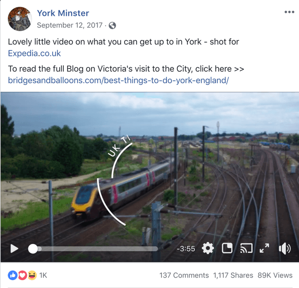 مثال على منشور على Facebook يحتوي على معلومات سياحية من York Minster.