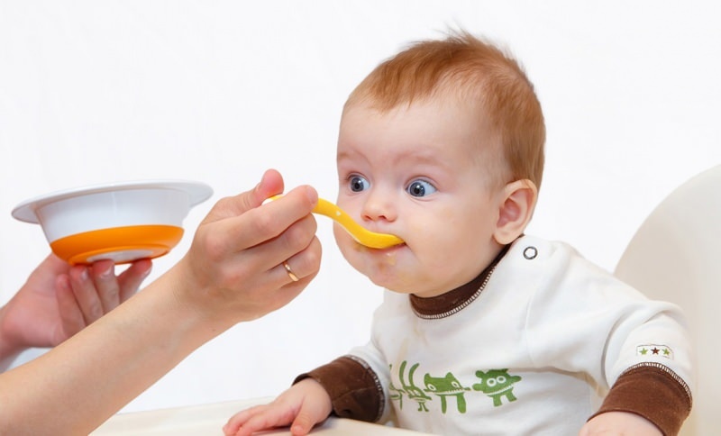 ما الذي يتم إطعامه للأطفال في وجبة الإفطار؟ ماذا يجب أن يكون في وجبة الإفطار للطفل؟
